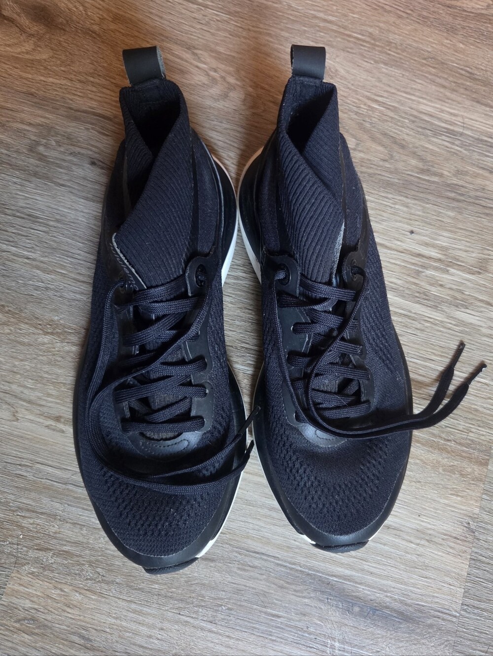 Lululemon Women's Chargefeel Mid Workout Shoes